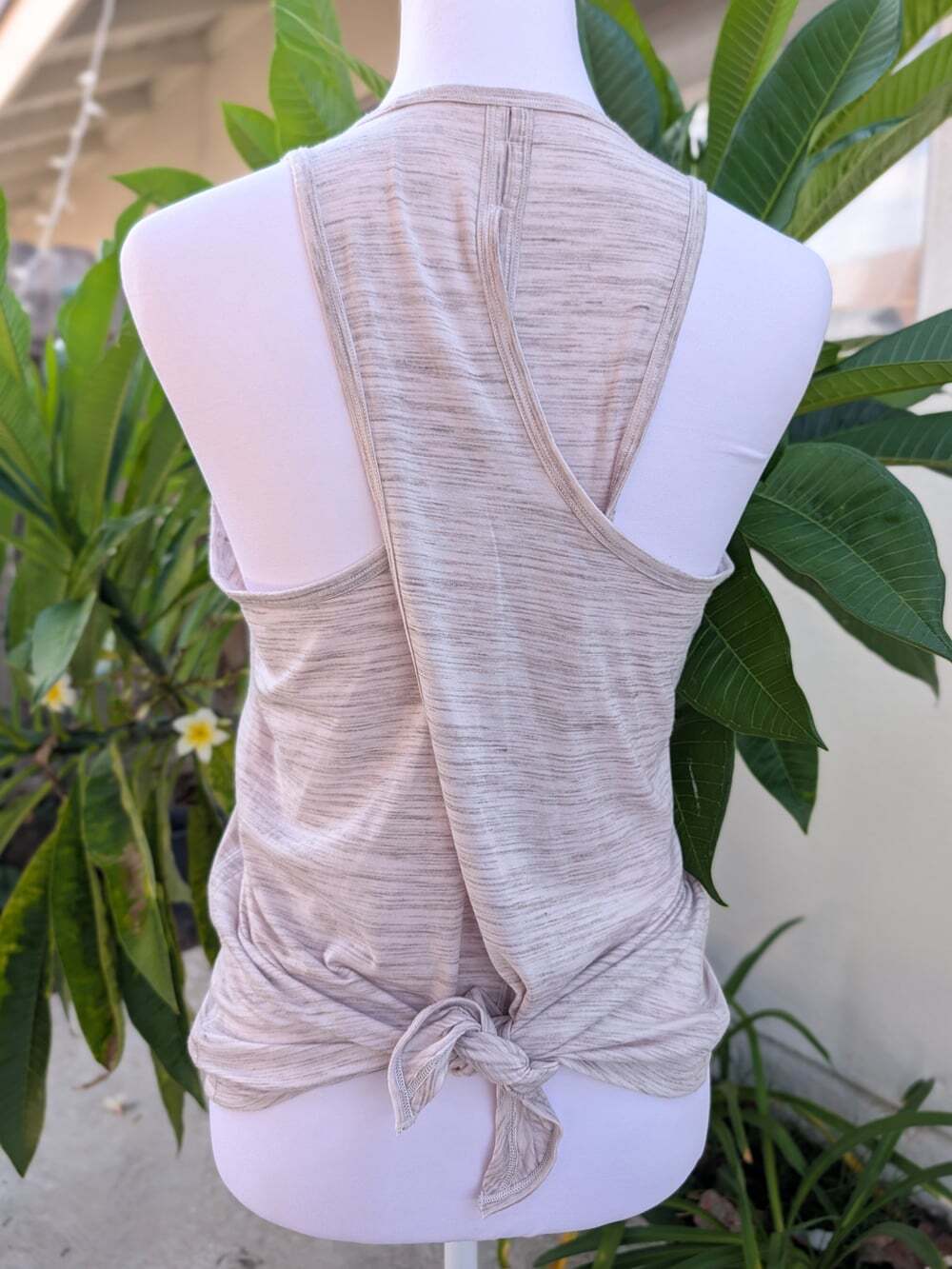 Athleta Essence Vital tie back tank heather gray size small VGUC athleisure yoga - Picture 6 of 10
